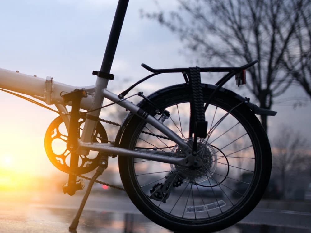 How to choose a folding electric bike: purchasing guide folding-electric-bike-buying-guide image