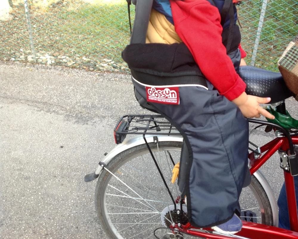 Cycling in winter with a baby in tow: it can be done! Here's what the market has to offer pedal-in-winter-child-followed-can-what-market-proposes image