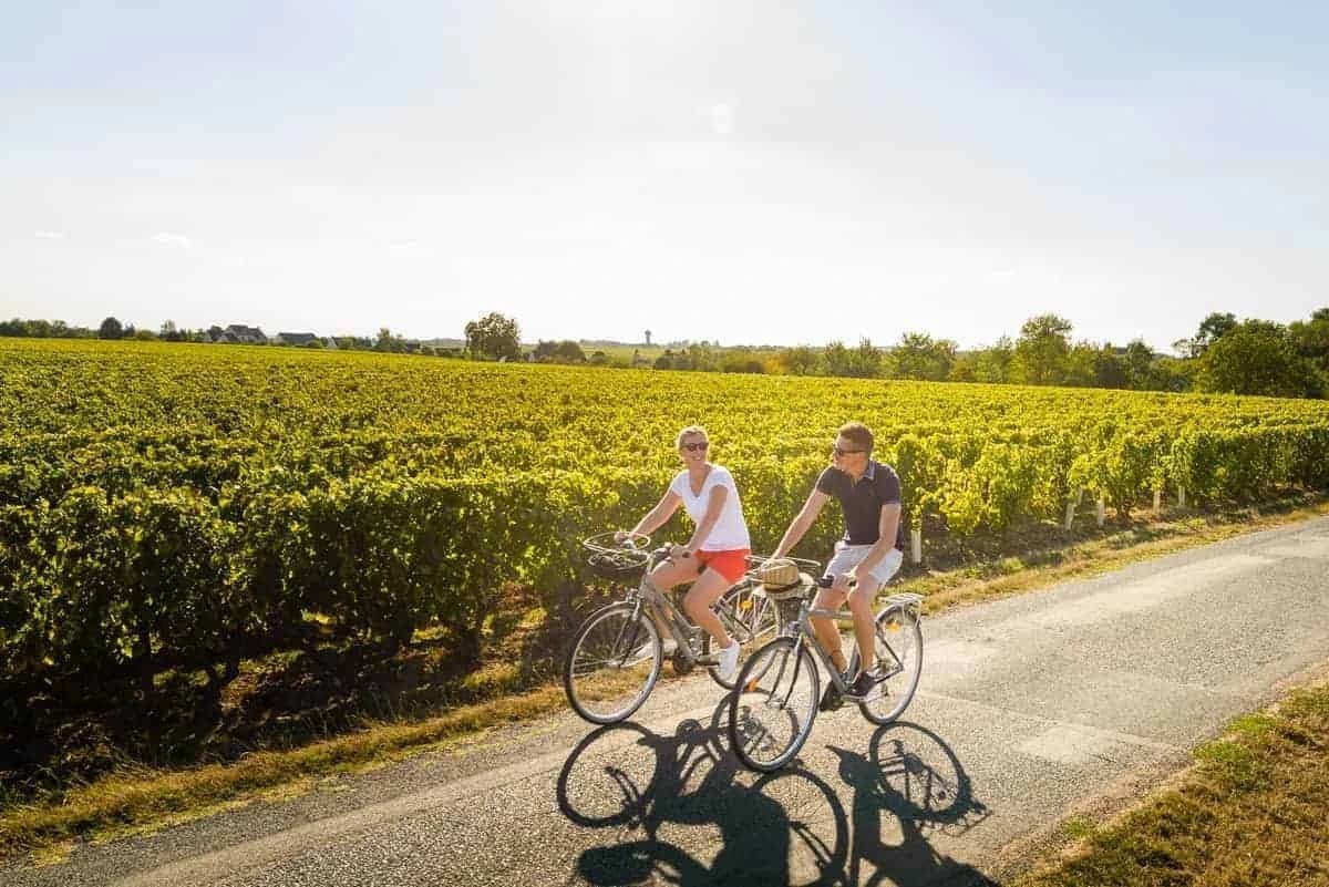 Amboise and the Loire Castles: A Royal Cycling Escape Illustrative image, AI-generated or AI-modified: Amboise and the Loire Castles: A Royal Cycling Escape