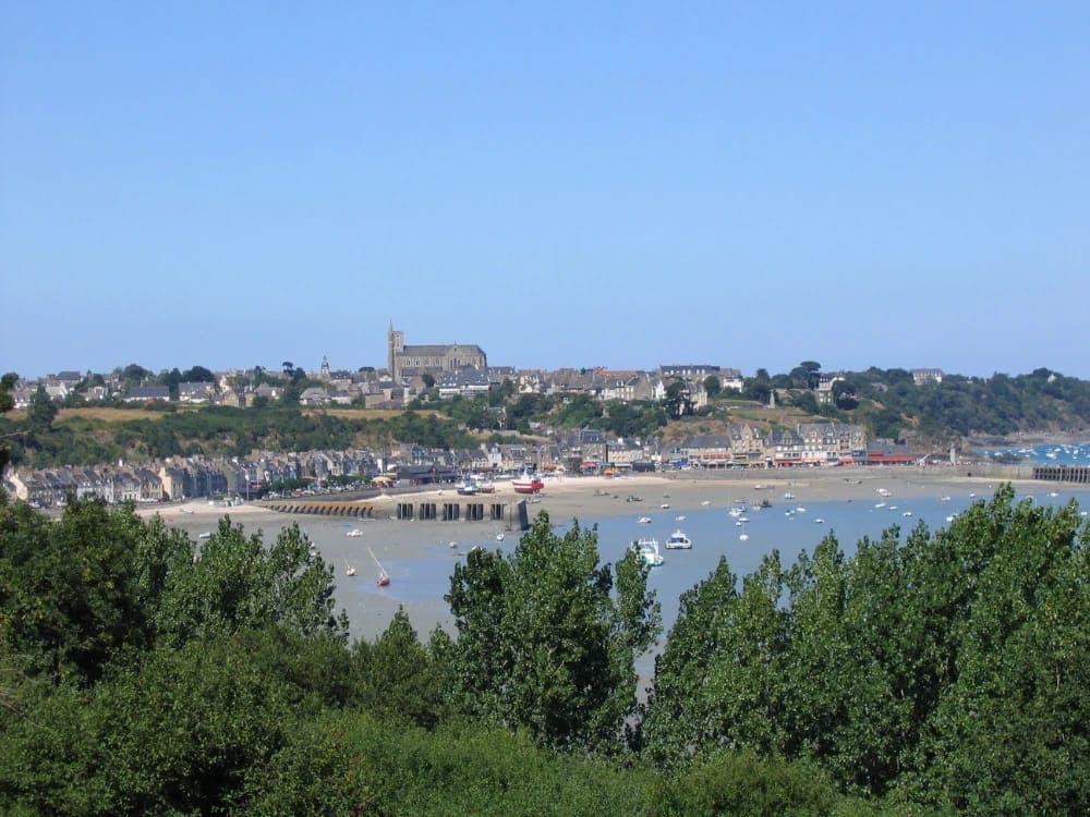 From the Corsaire Country to Mont Saint Michel Illustrative image, AI-generated or AI-modified: From the Corsaire Country to Mont Saint Michel