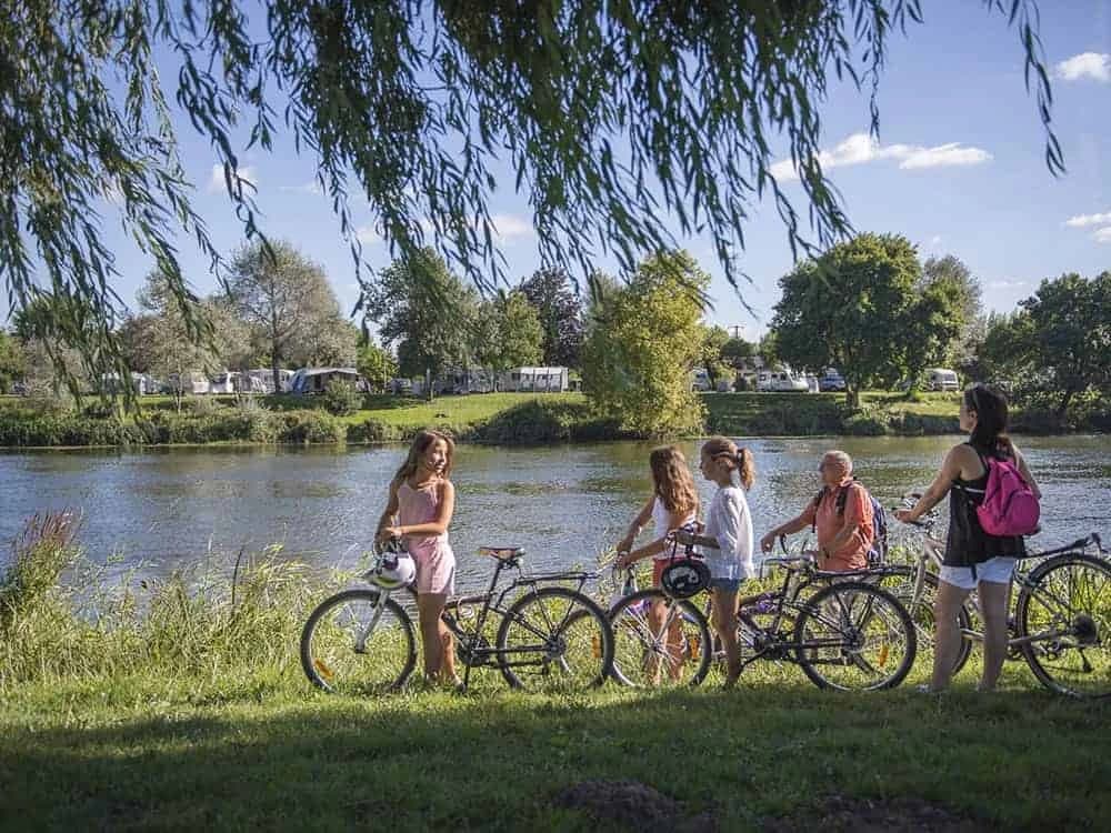 Loire Castles Superior Cycling Stay Illustrative image, AI-generated or AI-modified: Loire Castles Superior Cycling Stay