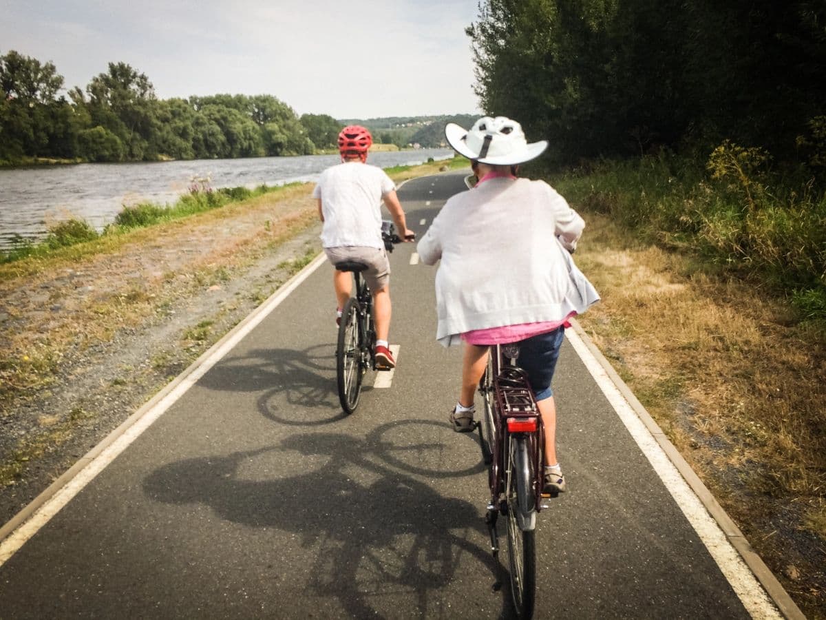 Prague to Dresden: Cycling the Elbe from Bohemia to Saxony Illustrative image, AI-generated or AI-modified: Prague to Dresden: Cycling the Elbe from Bohemia to Saxony