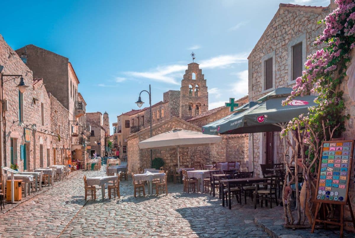 South Peloponnese E-Bike Tour Illustrative image, AI-generated or AI-modified: South Peloponnese E-Bike Tour