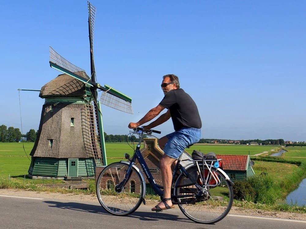 The Best of Holland and Belgium: Amsterdam to Bruges by Bike and Barge Illustrative image, AI-generated or AI-modified: The Best of Holland and Belgium: Amsterdam to Bruges by Bike and Barge
