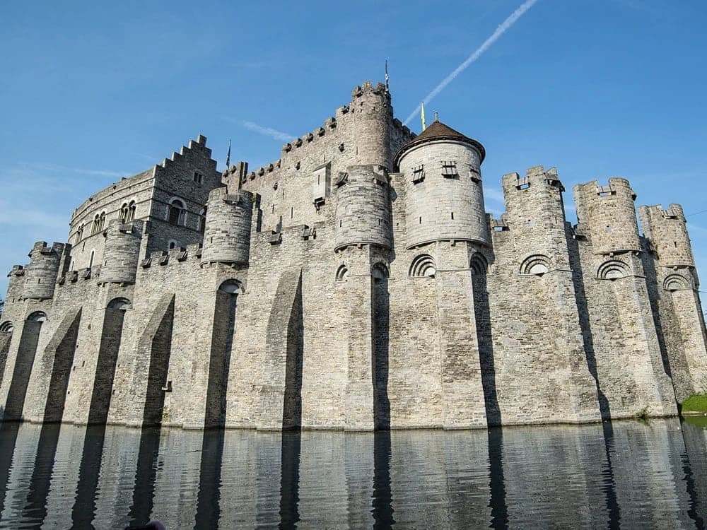 The Best of Holland and Belgium: Amsterdam to Bruges by Bike and Barge Illustrative image, AI-generated or AI-modified: The Best of Holland and Belgium: Amsterdam to Bruges by Bike and Barge
