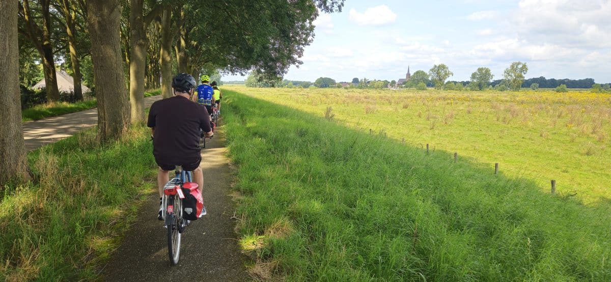 Amsterdam to Maastricht Boat & Bike Tour amsterdam-maastricht-boat-bike