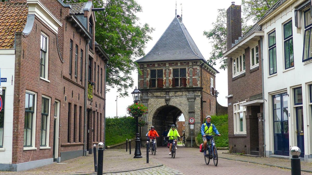 Amsterdam to Paris 10-Day Boat & Bike Tour amsterdam-paris-boat-bike