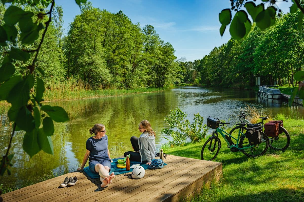 Berlin & Lakes Boat and Bike Tour berlin-green-lake-district-boat-bike
