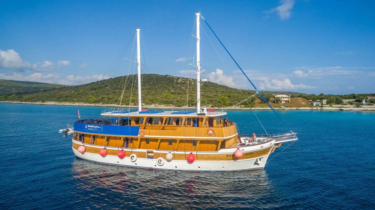 Southern Dalmatia by Mountain Bike and Boat southern-dalmatia-mtb-boat-croatia
