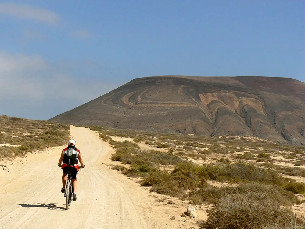 Lanzarote – Land of the Volcanoes lanzarote-land-of-the-volcanoes