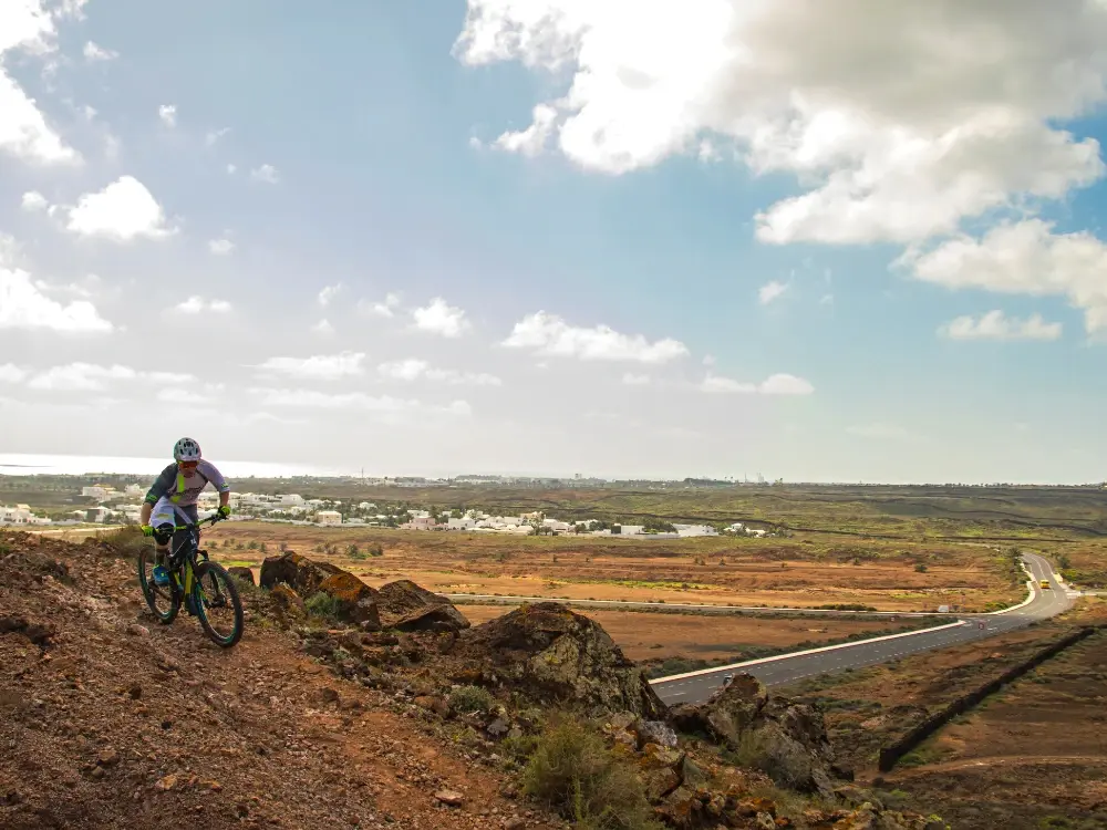 Lanzarote – Land of the Volcanoes Illustrative image, AI-generated or AI-modified: Lanzarote – Land of the Volcanoes