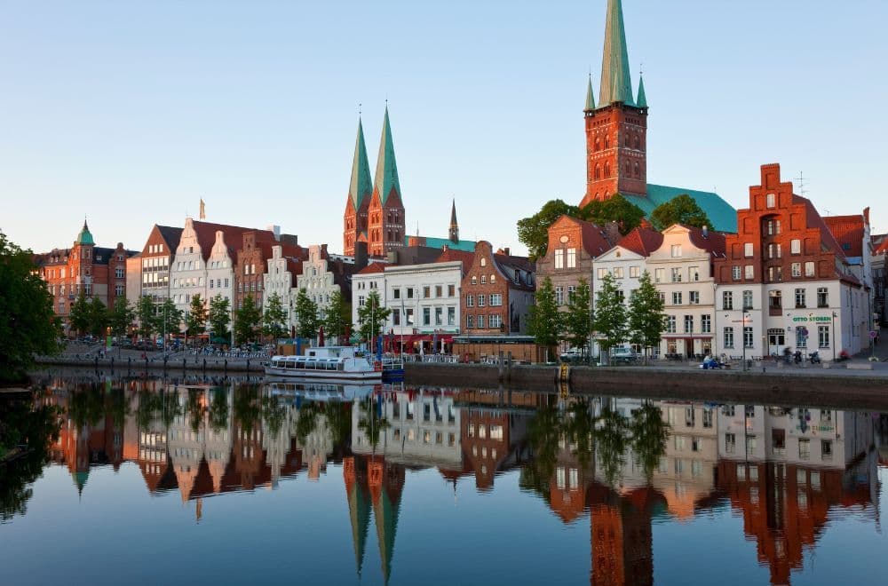 Hamburg and the Old Salt Road Illustrative image, AI-generated or AI-modified: Hamburg and the Old Salt Road