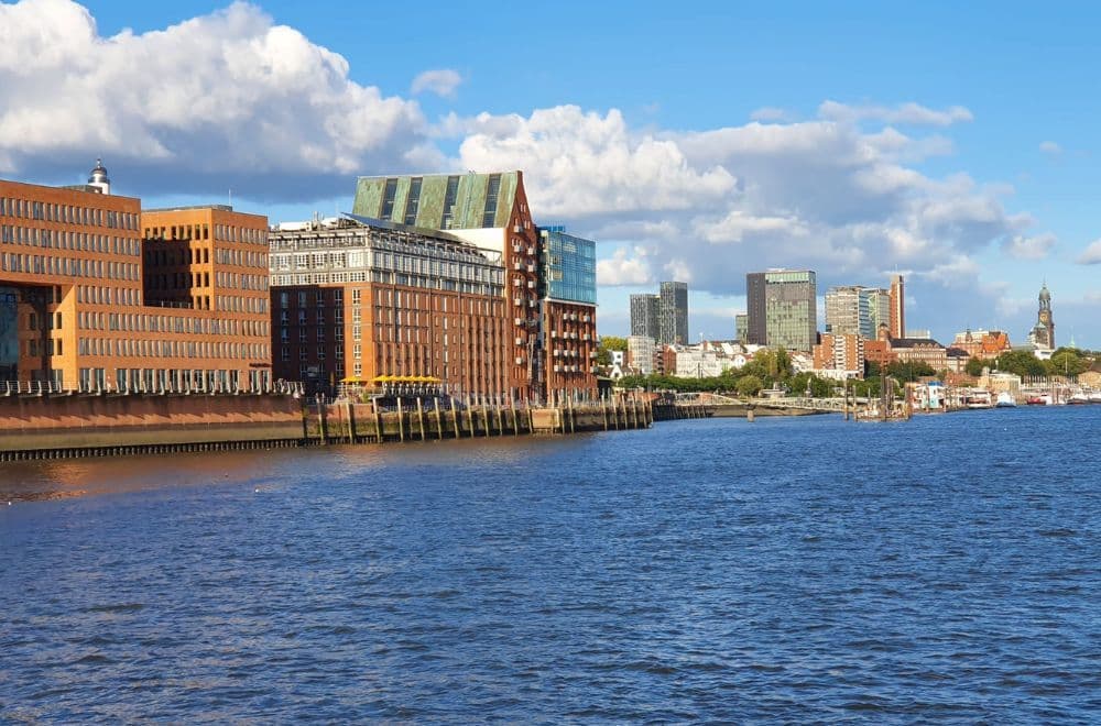 Hamburg and the Old Salt Road Illustrative image, AI-generated or AI-modified: Hamburg and the Old Salt Road