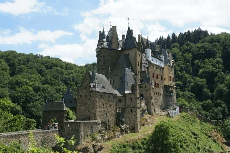 Moselle, Rhine & Main by Boat and Bike: Cochem to Aschaffenburg – 8 Days Guided moselle-rhine-main-bike-barge-cochem-aschaffenburg