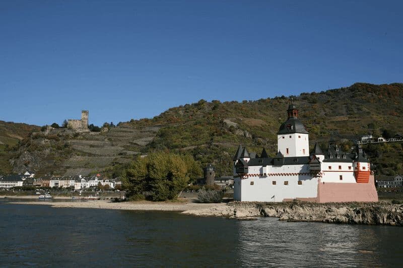 Moselle, Rhine & Main by Boat and Bike: Cochem to Aschaffenburg – 8 Days Guided moselle-rhine-main-bike-barge-cochem-aschaffenburg