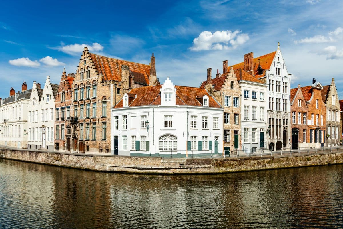 Abbeville to Bruges Bike & Barge Cruise | 15 Days Premium abbeville-to-bruges-bike-and-barge-cruise