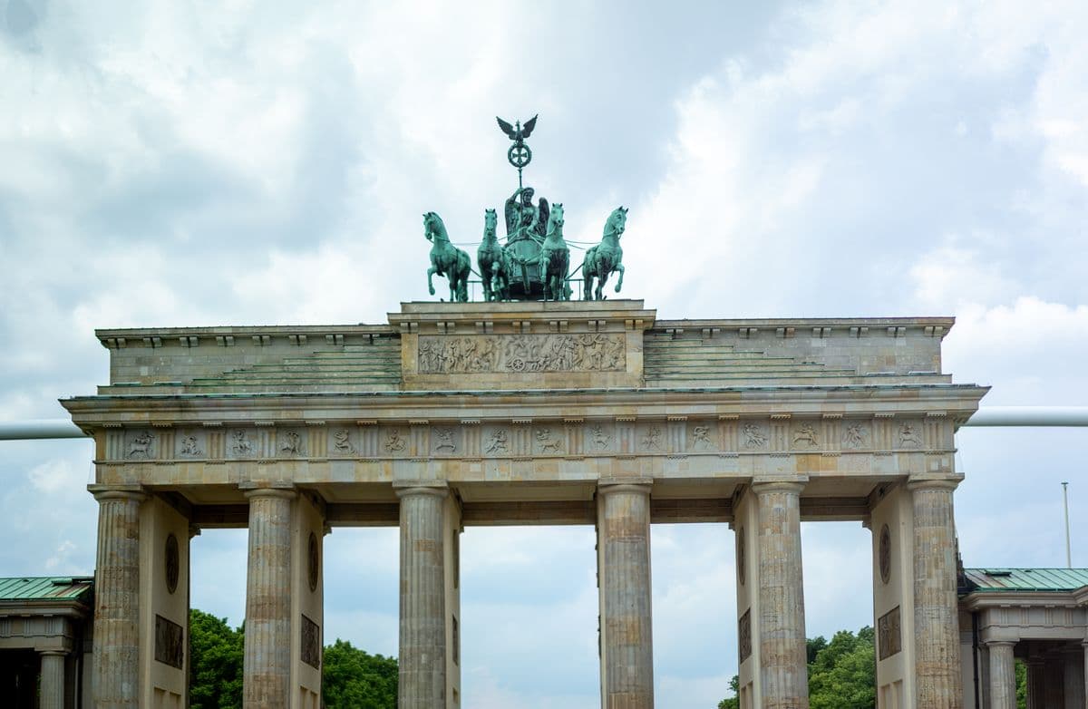 Berlin to Hamburg by Boat and E-Bike: Havel Lakes, Elbe and Lüneburg Heath – 15 Days Guided berlin-to-hamburg-boat-ebike-15-days
