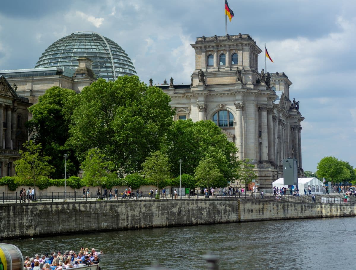 Berlin to Hamburg by Boat and E-Bike: Havel Lakes, Elbe and Lüneburg Heath – 15 Days Guided berlin-to-hamburg-boat-ebike-15-days