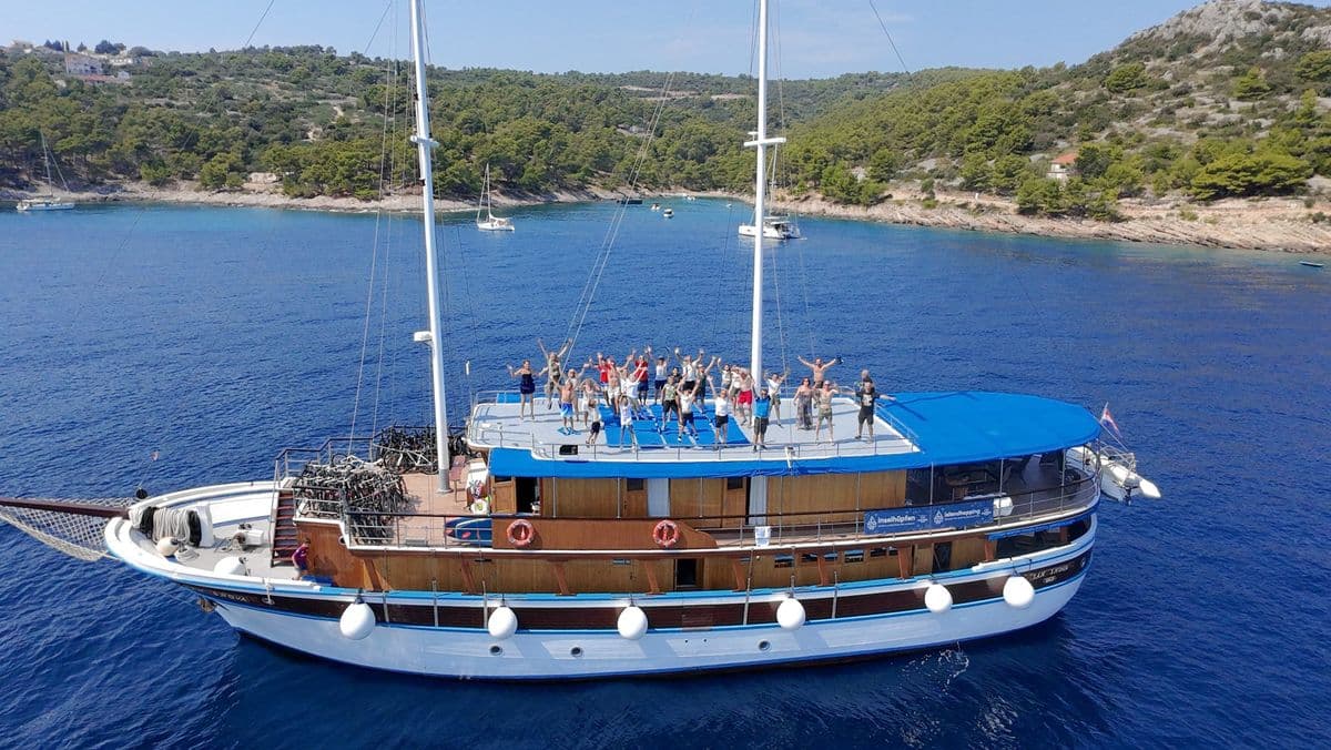 Croatia Family Adventure by Boat & Bike – Dalmatian Islands from Trogir croatia-family-boat-bike-dalmatian-islands