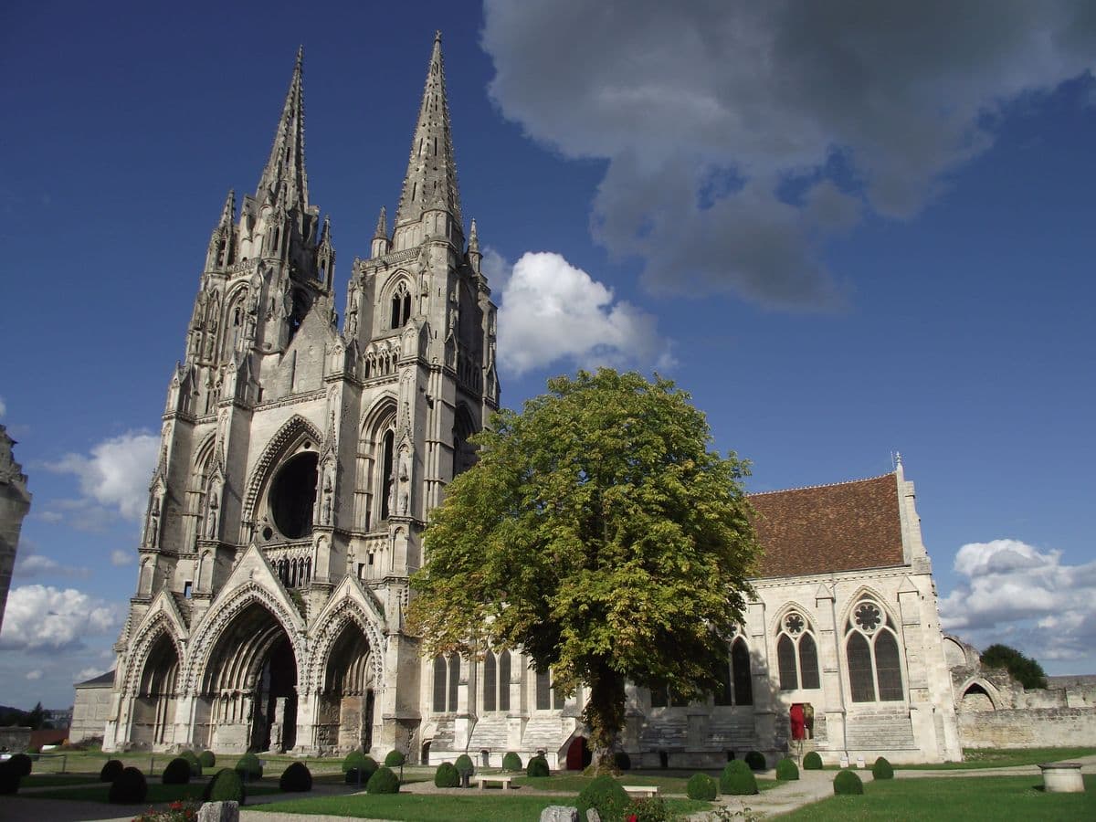 Paris, Chantilly & Pierrefonds by Boat and E-Bike: Soissons to Lagny-sur-Marne paris-chantilly-boat-ebike-soissons-to-lagny-sur-marne