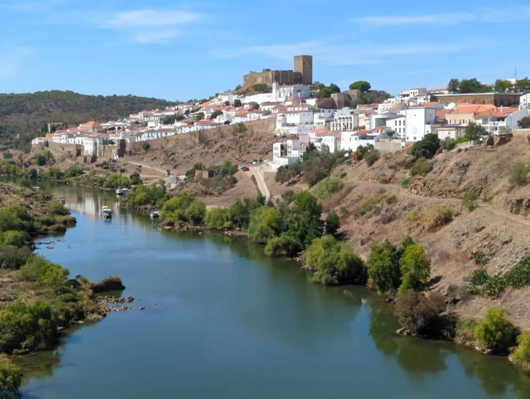 Guadiana and Algarve Coast Bike Tour Illustrative image, AI-generated or AI-modified: Guadiana and Algarve Coast Bike Tour