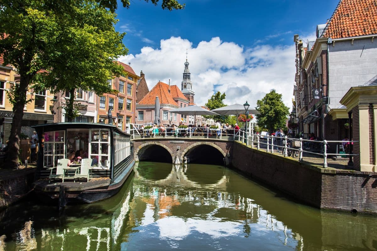 8-Day North Holland Tulip Boat & Bike Tour springtime-tulips-dutch-highlights