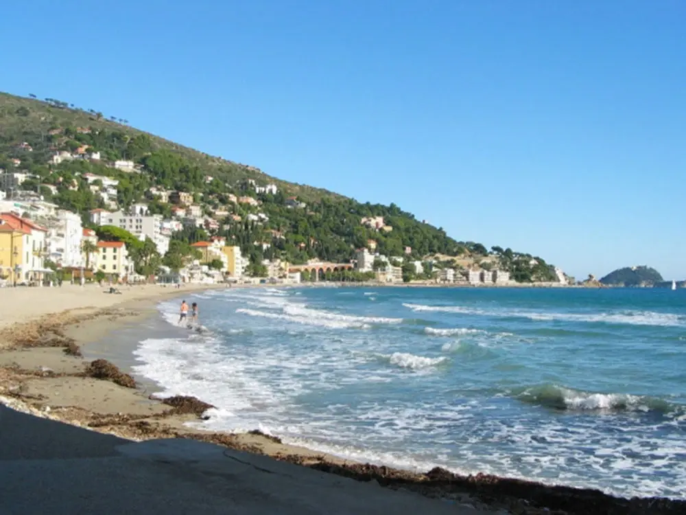 The Scent of the Sea: Nice – Genoa by Bike Illustrative image, AI-generated or AI-modified: The Scent of the Sea: Nice – Genoa by Bike